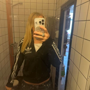 Adidas hoodie - Bra skick