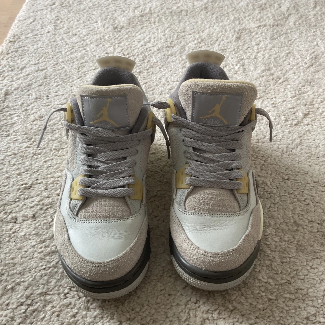 Jordan 4 Retro SE Craft Photon Dust