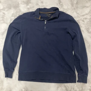 Massimo dutti half zip - Riktigt snygg Massimo dutti half zip i riktigt bra skick.