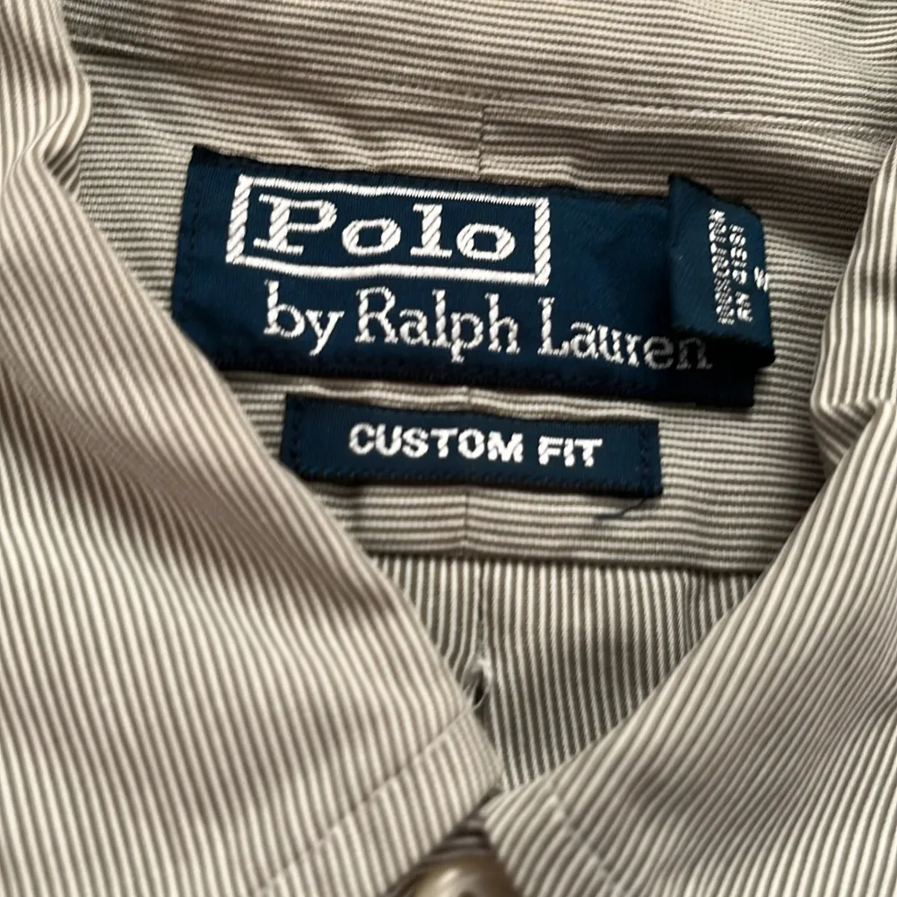 Väldigt fin Ralph lauren knappt använd.. Skjortor.