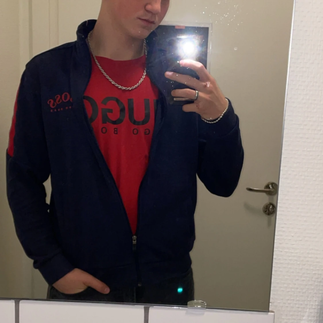 Hugo boss storlek M mycket bra skick  - 90