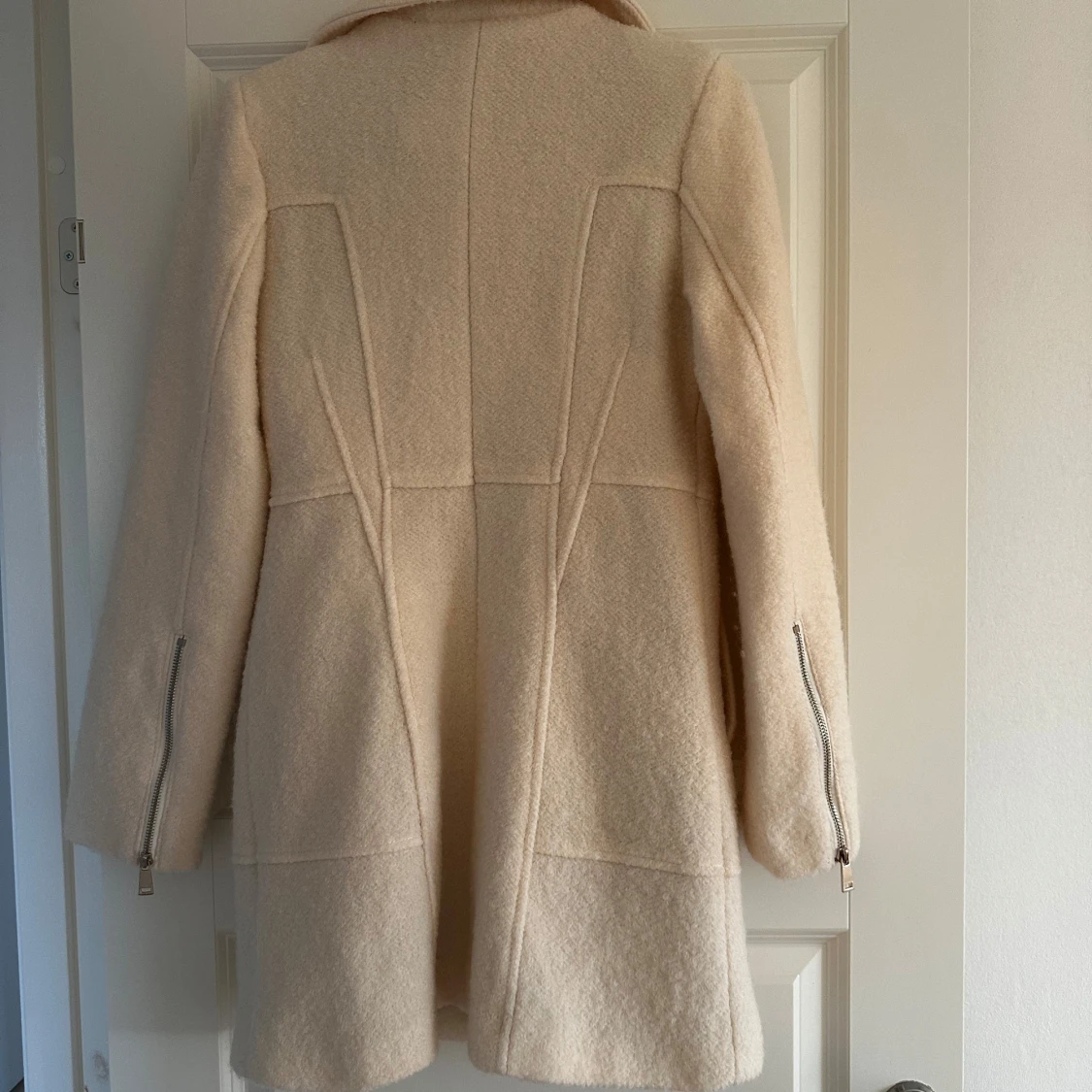 Beige kappa från Amisu - 92