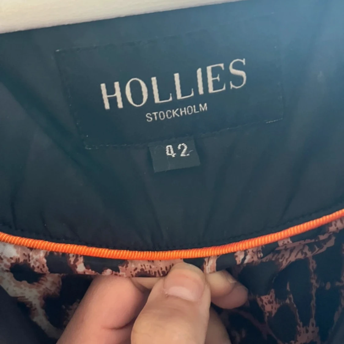 Svart pufferjacka från Hollies - 91