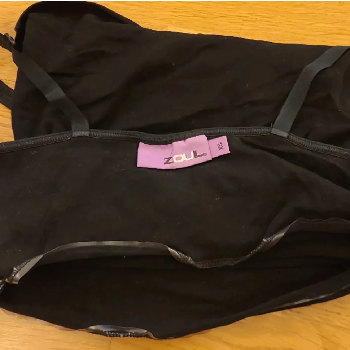 Svart linnetopp från Zoul - 90