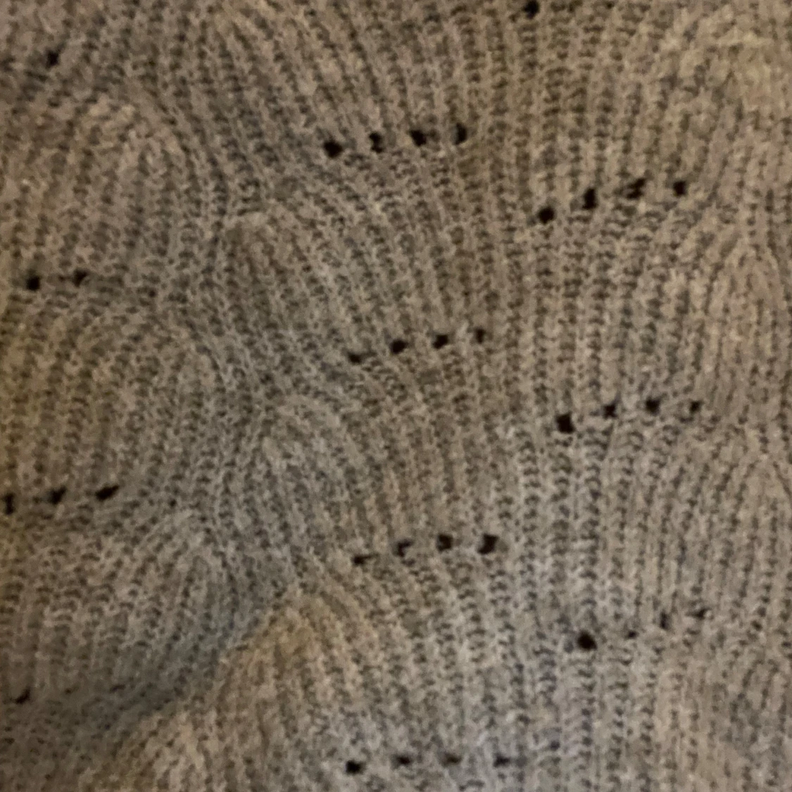 Beige stickad tröja - 91