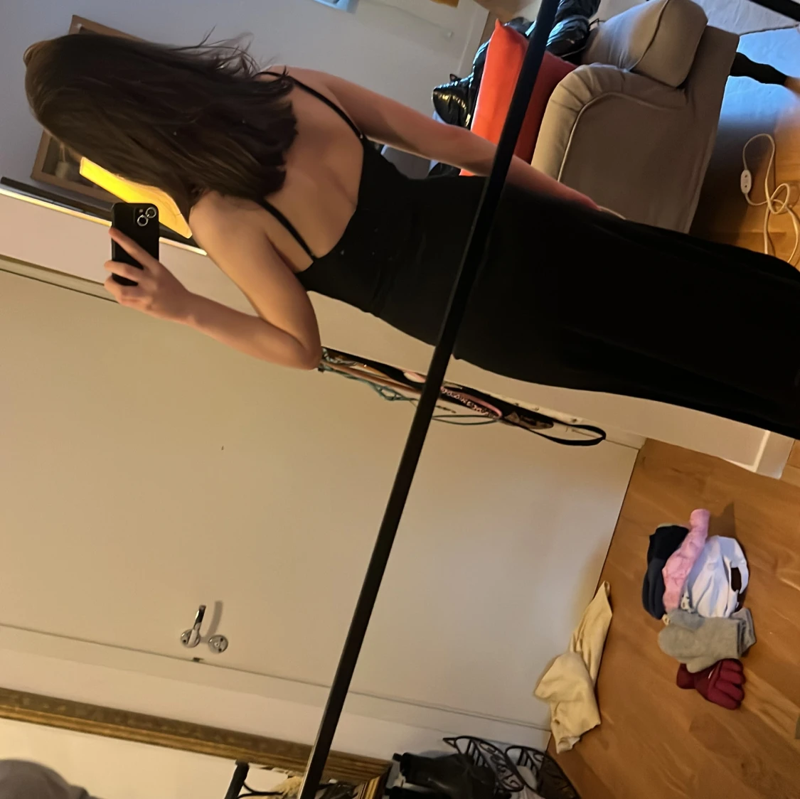 Svart klänning - 23