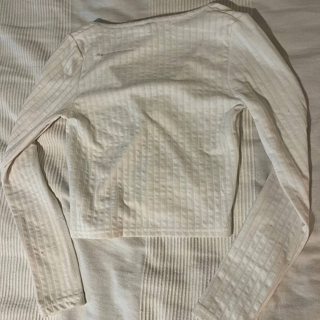 Vit ribbad kofta - 90