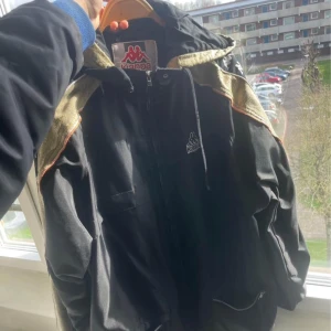 Kappa Jacka L - Kappa jacka i storlek L Hämtas i göteborg