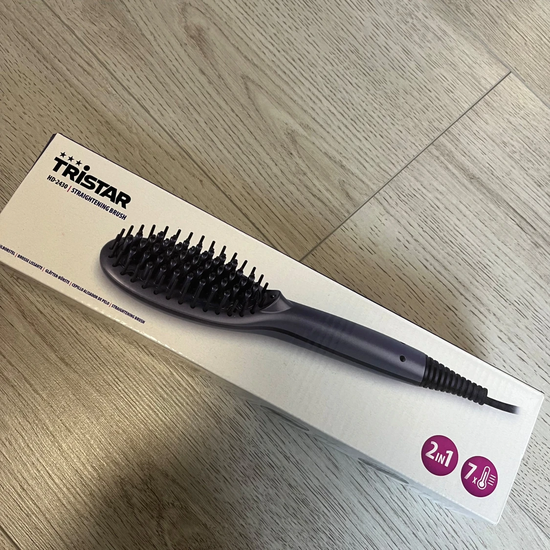 Straightening brush