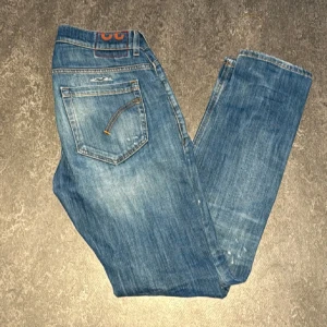 Dondup jeans  - As snygga dondup jeans strlk32 andvönda fåtal gånger 
