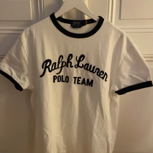 Polo Ralph Lauren tröja  - Helt ny, Använd en gång. 