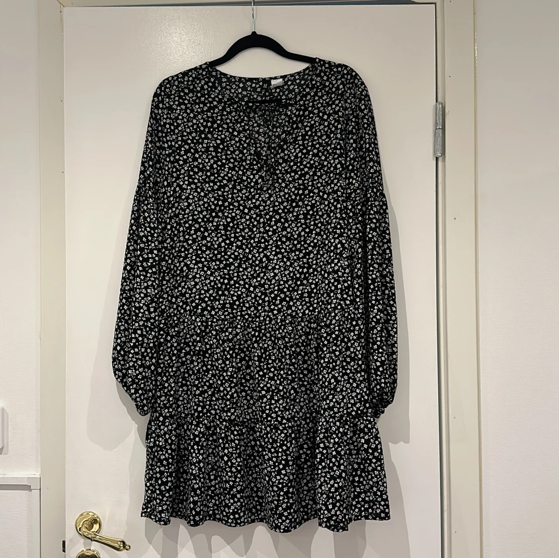 Blommig klänning  - 90