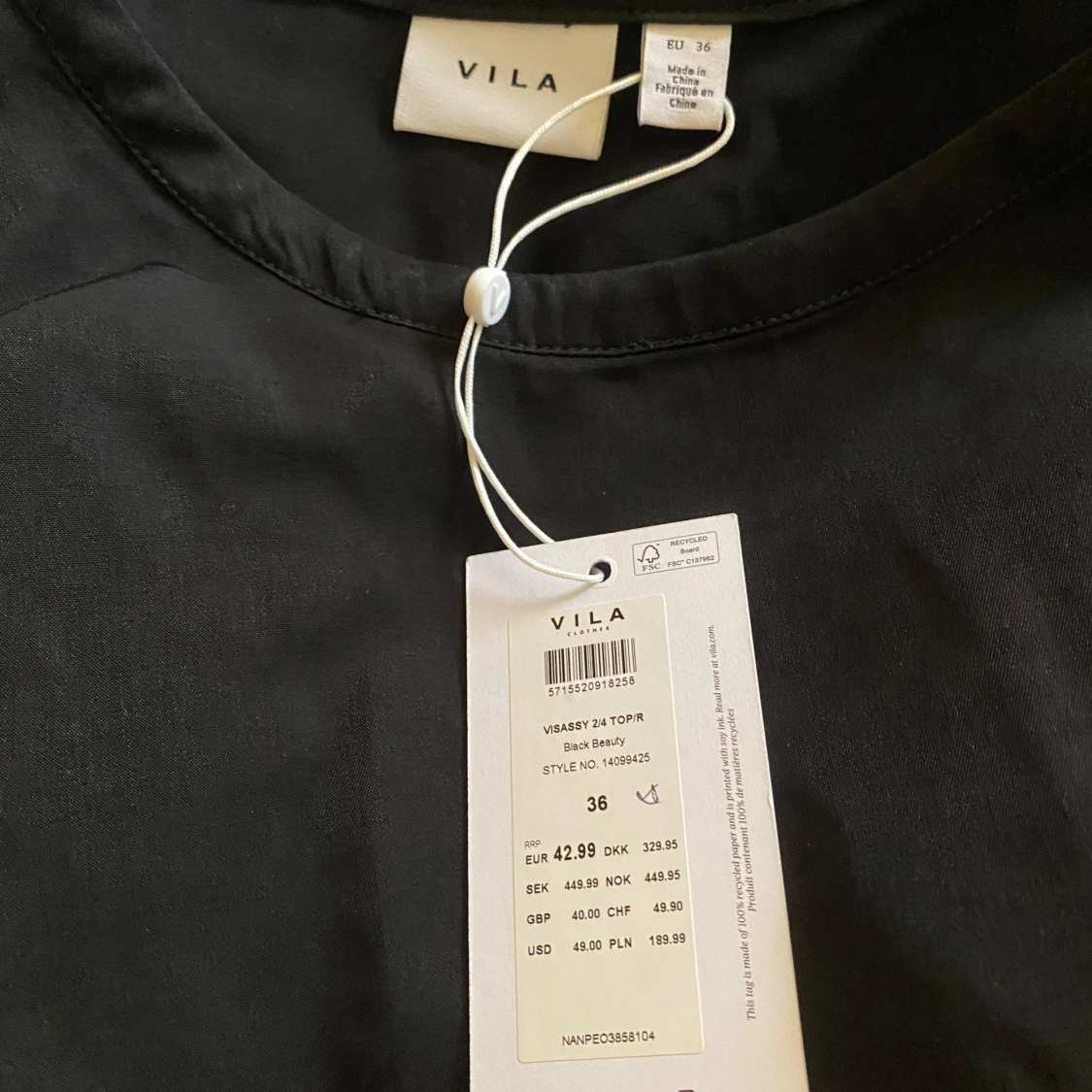 t-shirt med spets ärmar!! - 90