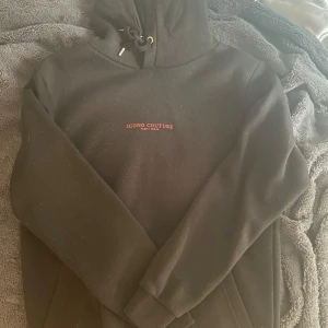 Icono couture hoodie - Knappt använd då den är för liten 