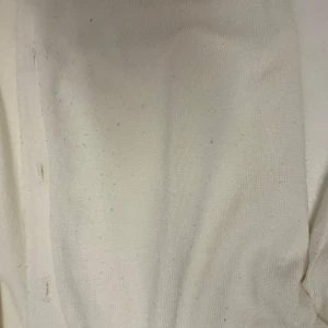 Kofta  - Säljer denna vanliga vita koftan, kom privat för fler frågor