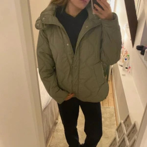 Quiltad jacka  - Superfin quiltad jacka🤗
