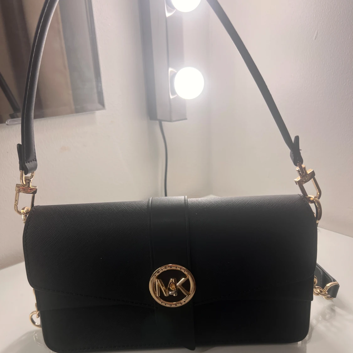 Michael kors väska  - 92