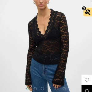 Spetstopp veromoda - Spetstopp från veromoda storlek L  Aldrig använd men tagit bort lapparna så kan inte lämna tillbaka  Nypris 450kr