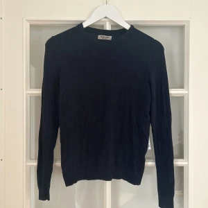 Stickad tröja - Stickad tröja, okej skick 