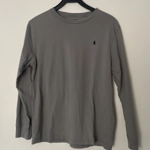 Polo Ralph Lauren  - Långärmad t-Shirt  Mycket fint skick  
