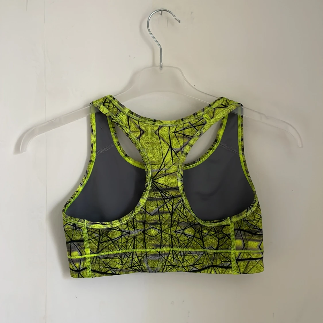 Gul och svart sporttopp från Nike - 90