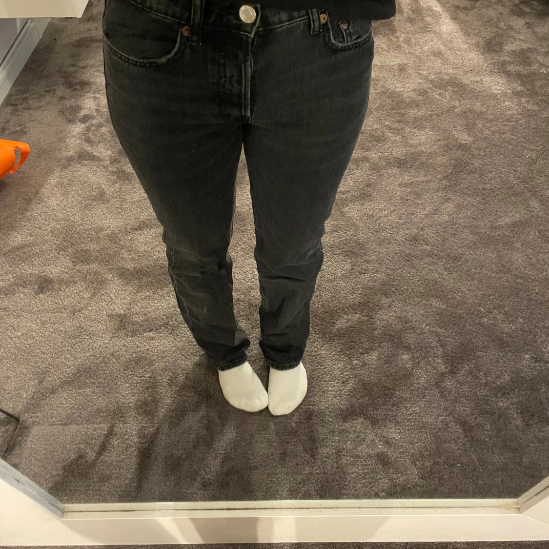 Gråsvarta jeans