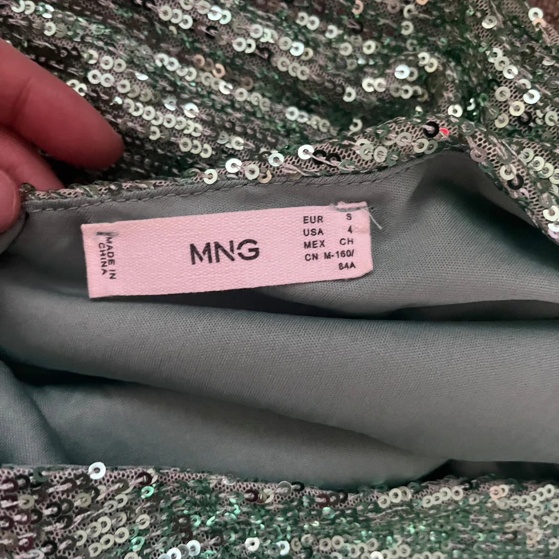 Grön glittrig klänning Mango - 93