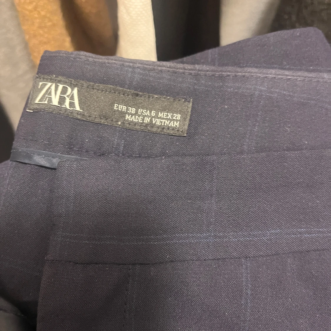 Blue kostymbyxor från Zara - 90