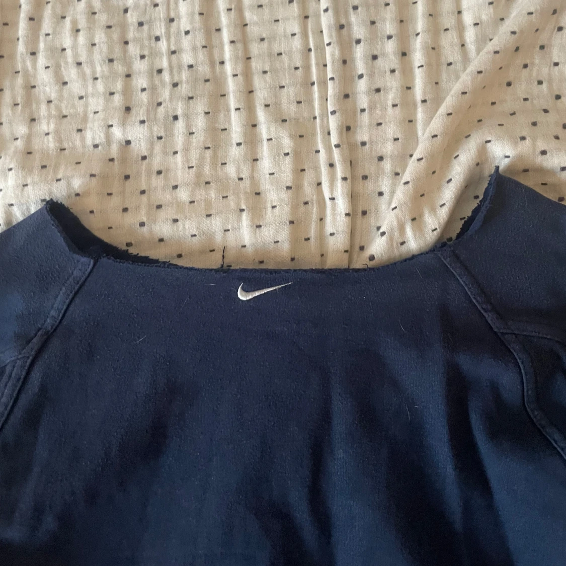 Off shoulder vintage Nike hoodie  - 3