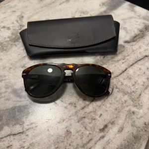 Persol solglasögon - Persol 649
