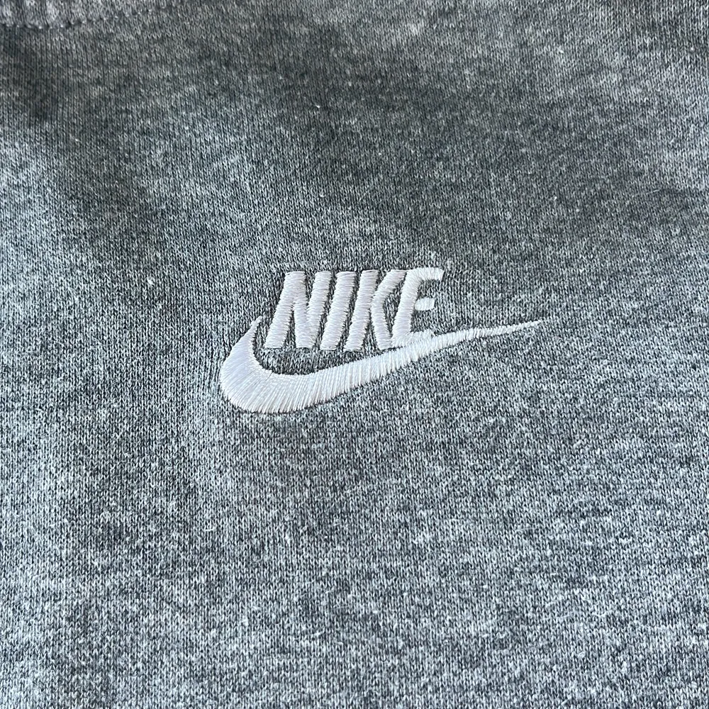 147-158 hoddie Nike . Hoodies.