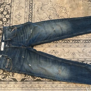 Replay jeans  - Säljer nu mina replay jeans för att jag har växt ur dom 