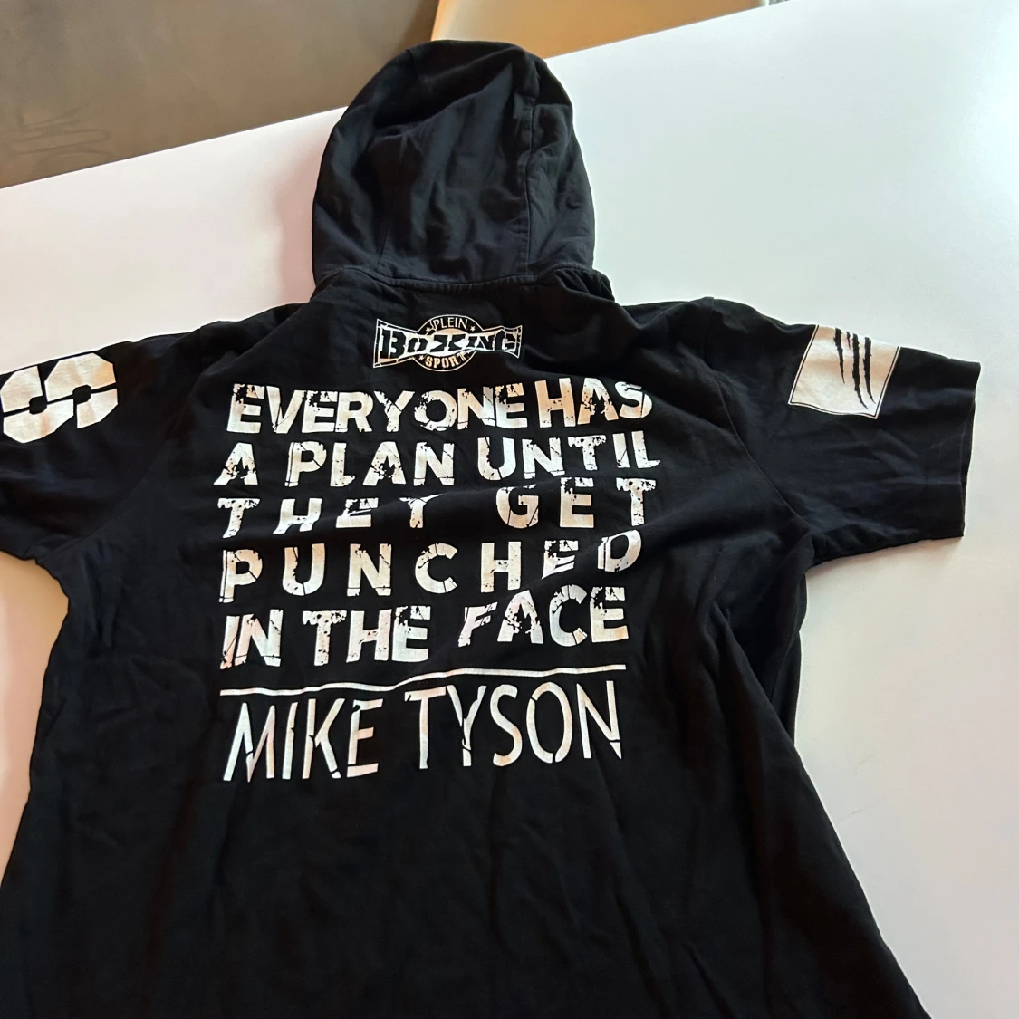 Plein Mike tyson finns inte att få tag på nästan  - 90