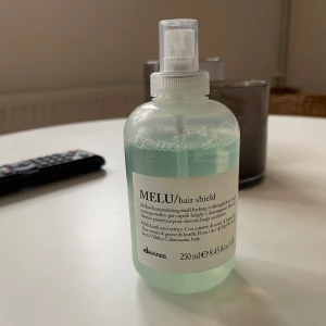 Värmeskydd - Värmeskydd från märket Davines. 