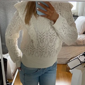 Fin tröja  - Säljs då den inte kommer till användning Väldigt fint skick 