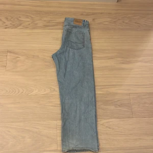 Jack & Jones jeans - Baggy jeans, använt skick, blåa