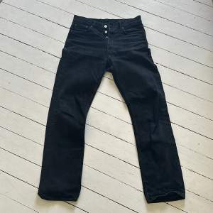 ”Space relaxed jeans” 30/34 Svart Nyskick