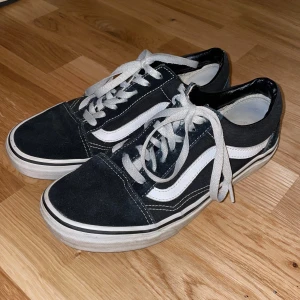 Vans Old Skool - Använda men i bra skick!🖤