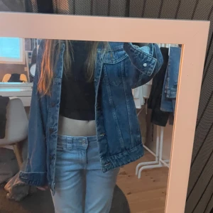 Jeansjacka - jeansjacka från vero moda i storlek s passar m💞