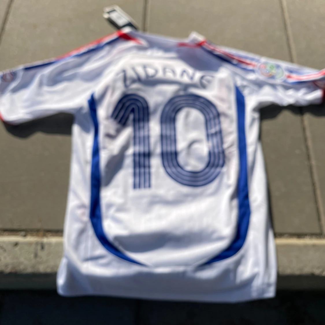 Säljer 2006 zidane tröja 