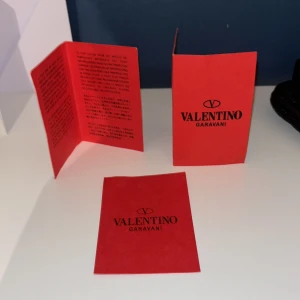 Valentino äktighetsbevis - Tja! Säljer Valentino äktighetsbevis ifall man behöver få hjälp att sälja sina Valentines lättare eller endast för prydnad.   Allt på bilderna för endast 50kr