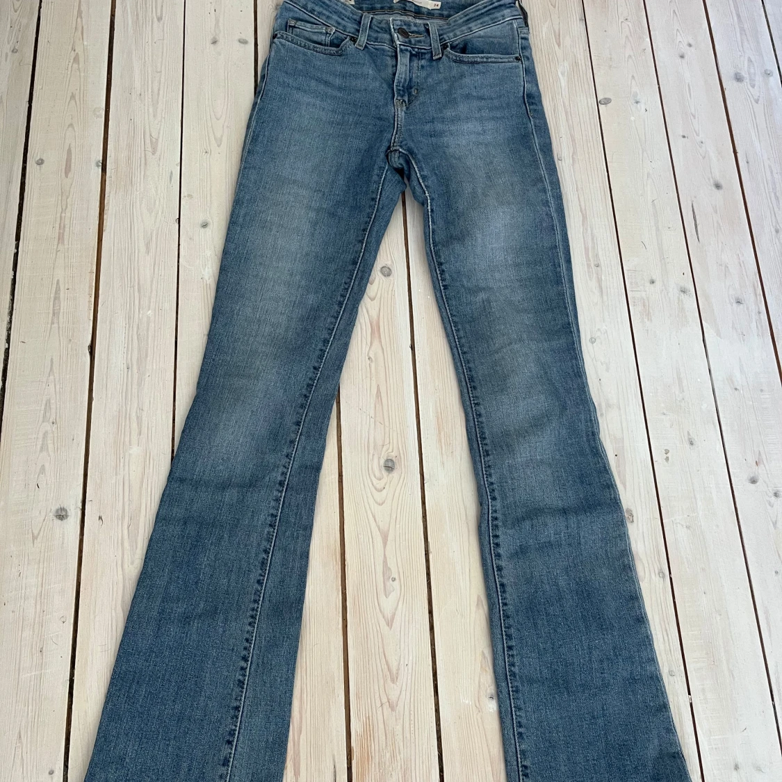 Levis bootcut jeans