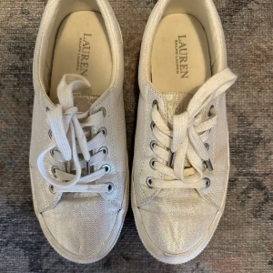 Sneakers - Tygskor från Ralph Lauren🤍