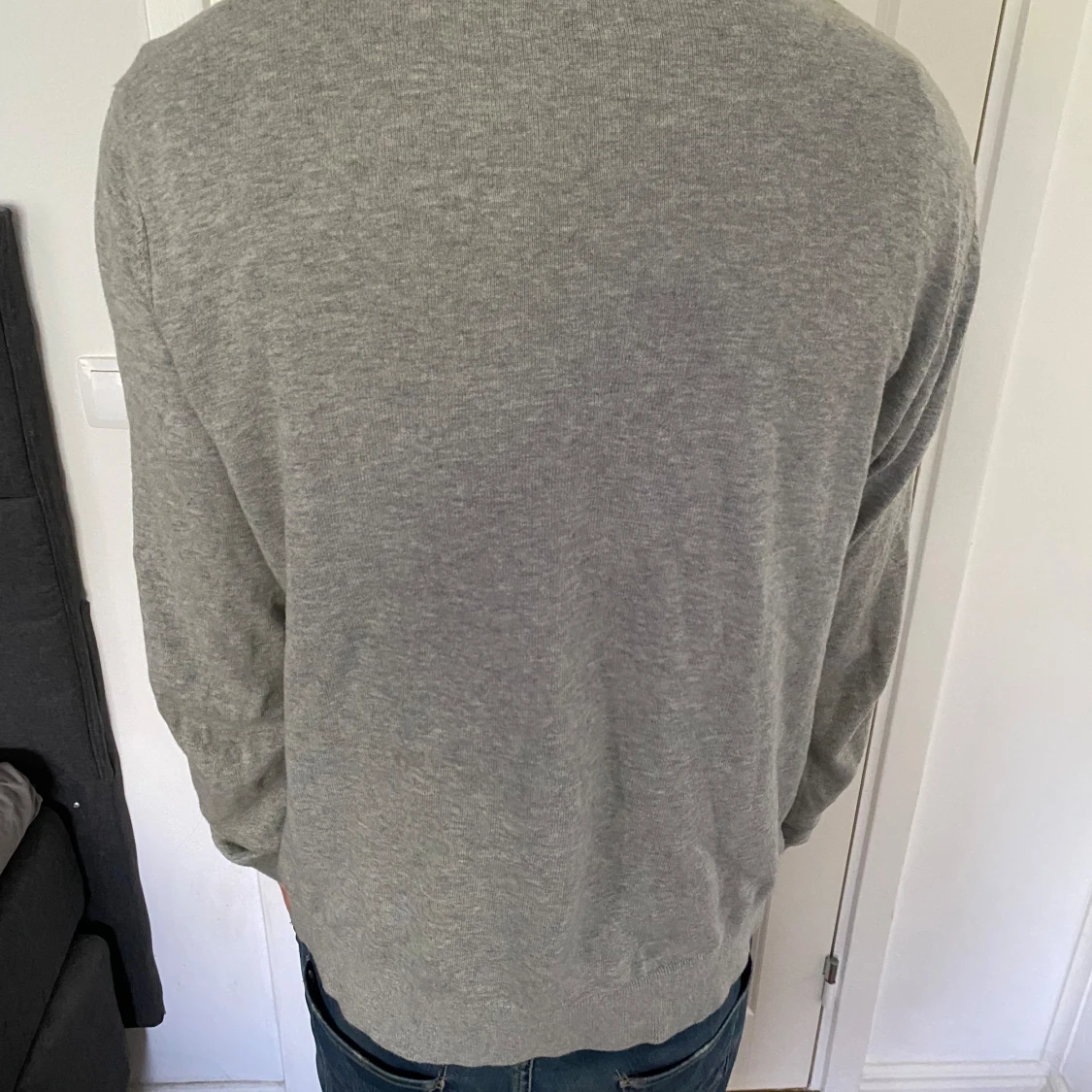 Grå stickad tröja - 91