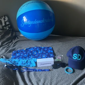 Sd  - Säljer Sd kläder 