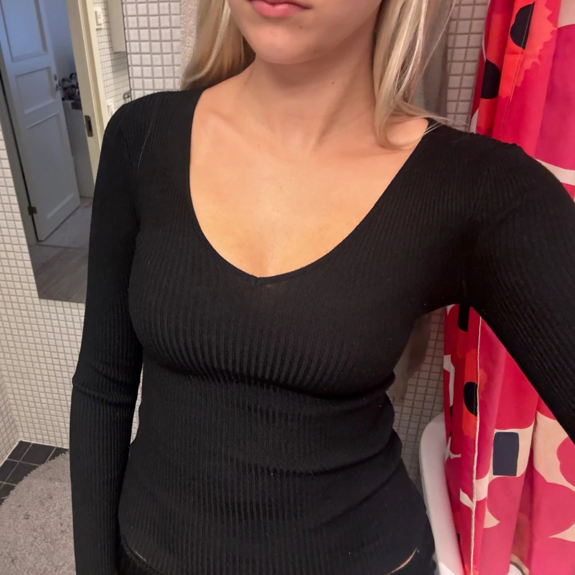 Långärmad ribbad topp