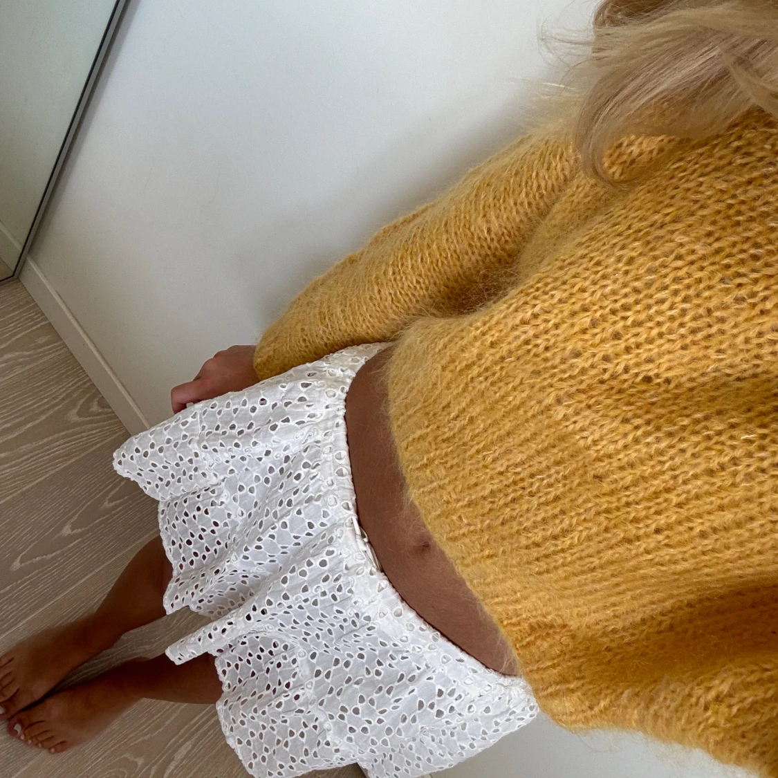 Hålbroderad kjol - 91