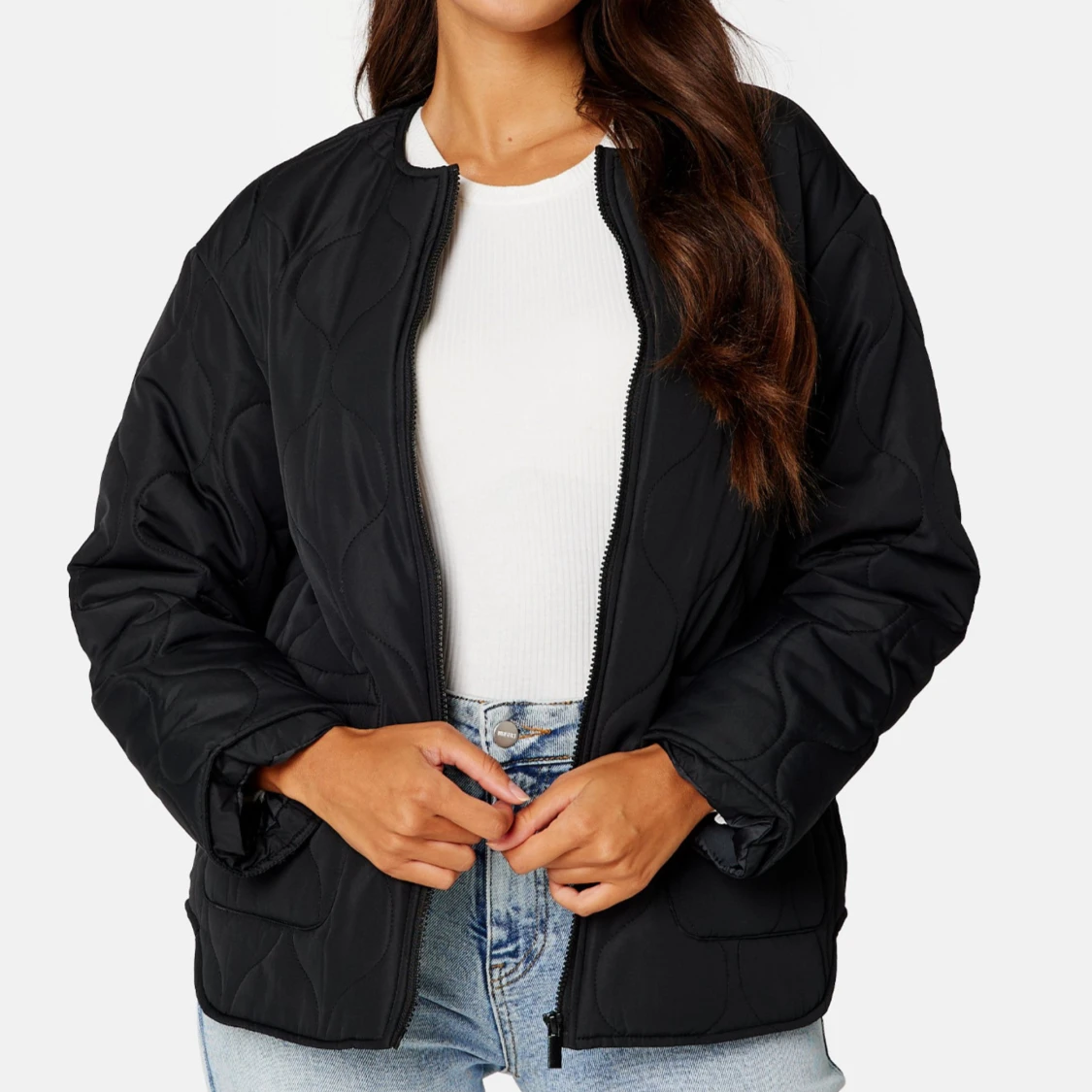 Svart quiltad bomberjacka - 90