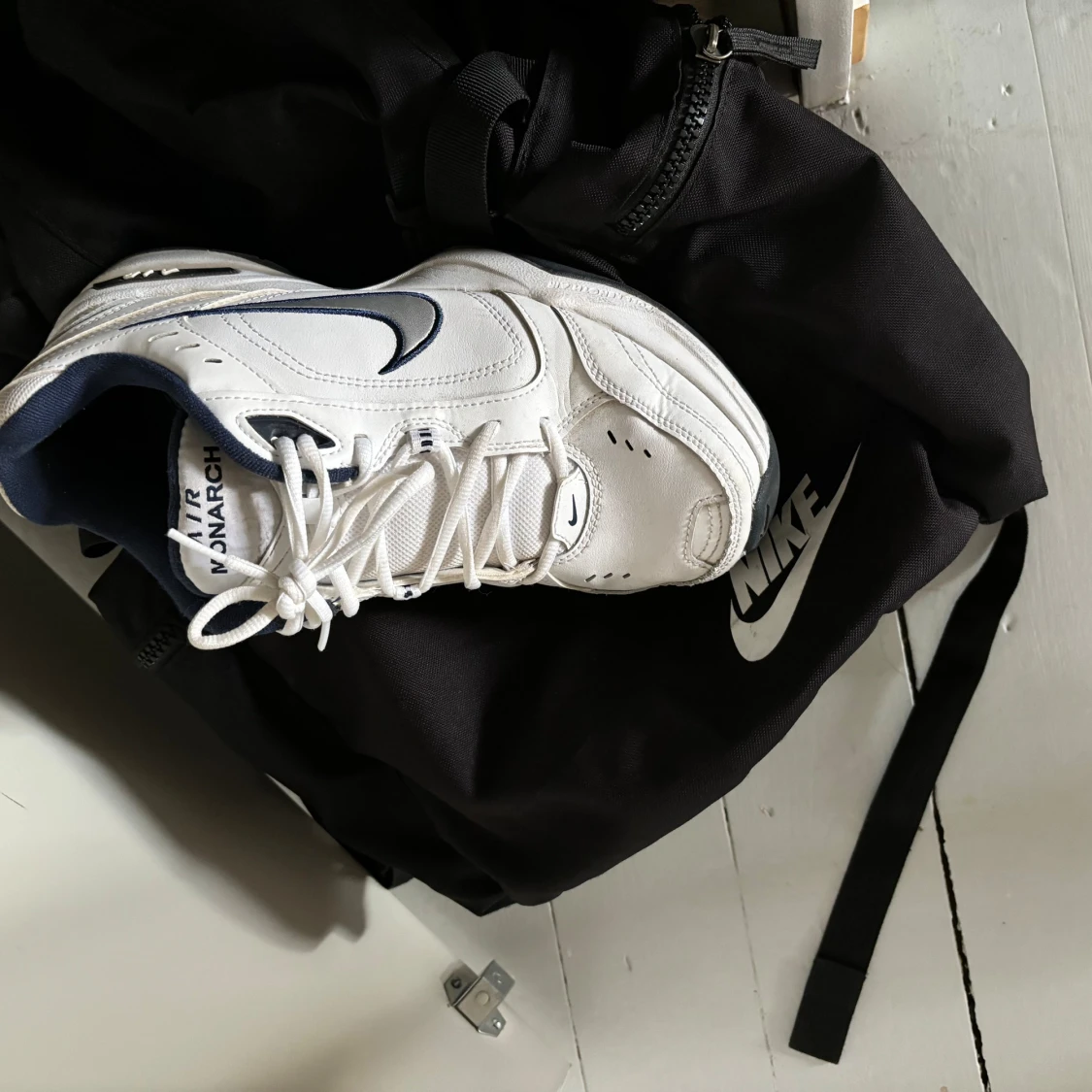 Nike Air Monarch IV - 93