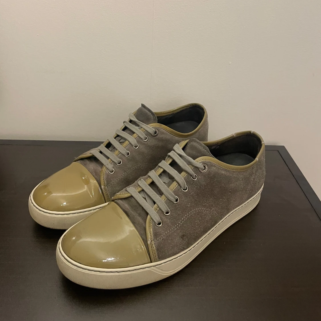 Grå sneakers från Lanvin - 1